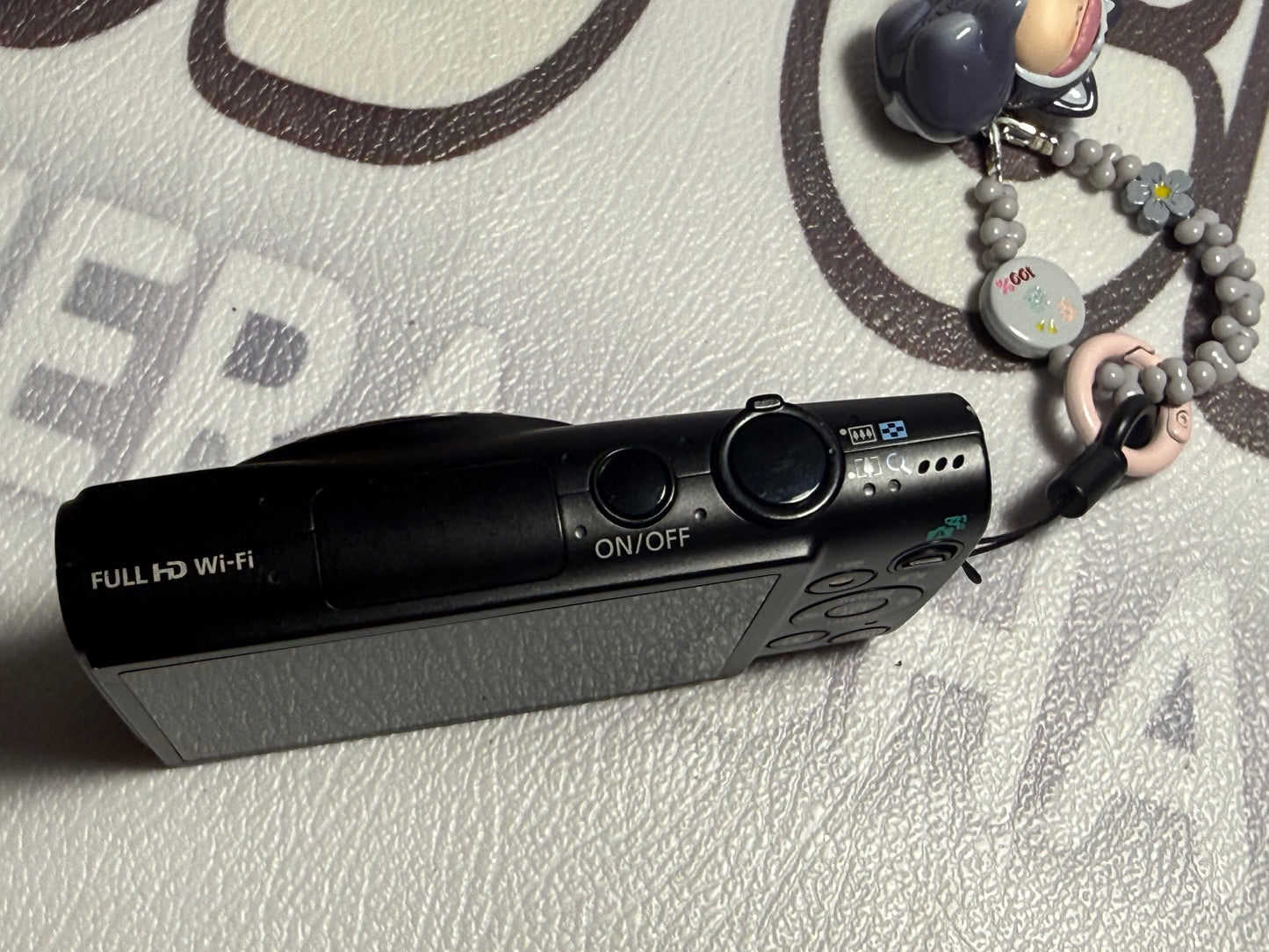 Canon PowerShot Digital ELPH 330 HS（IXUS255） IS Camera
