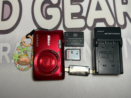Nikon COOLPIX S3700 20.1MP Red Digital Camera