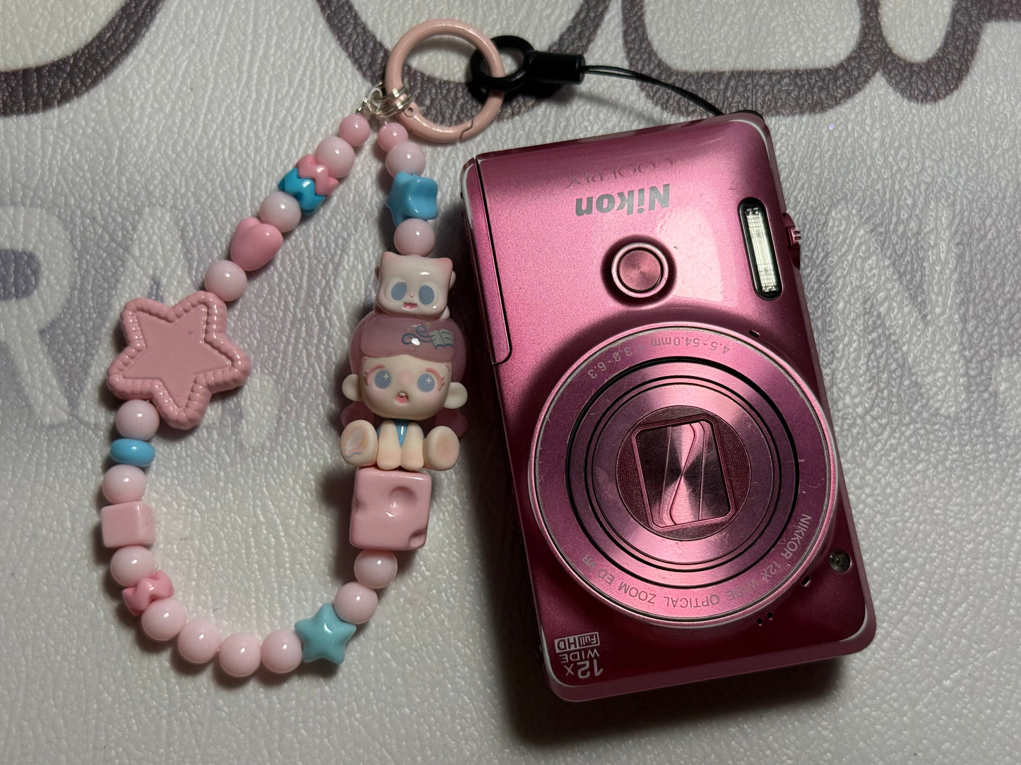 Nikon COOLPIX S6900 16.0MP Digital Camera - Pink