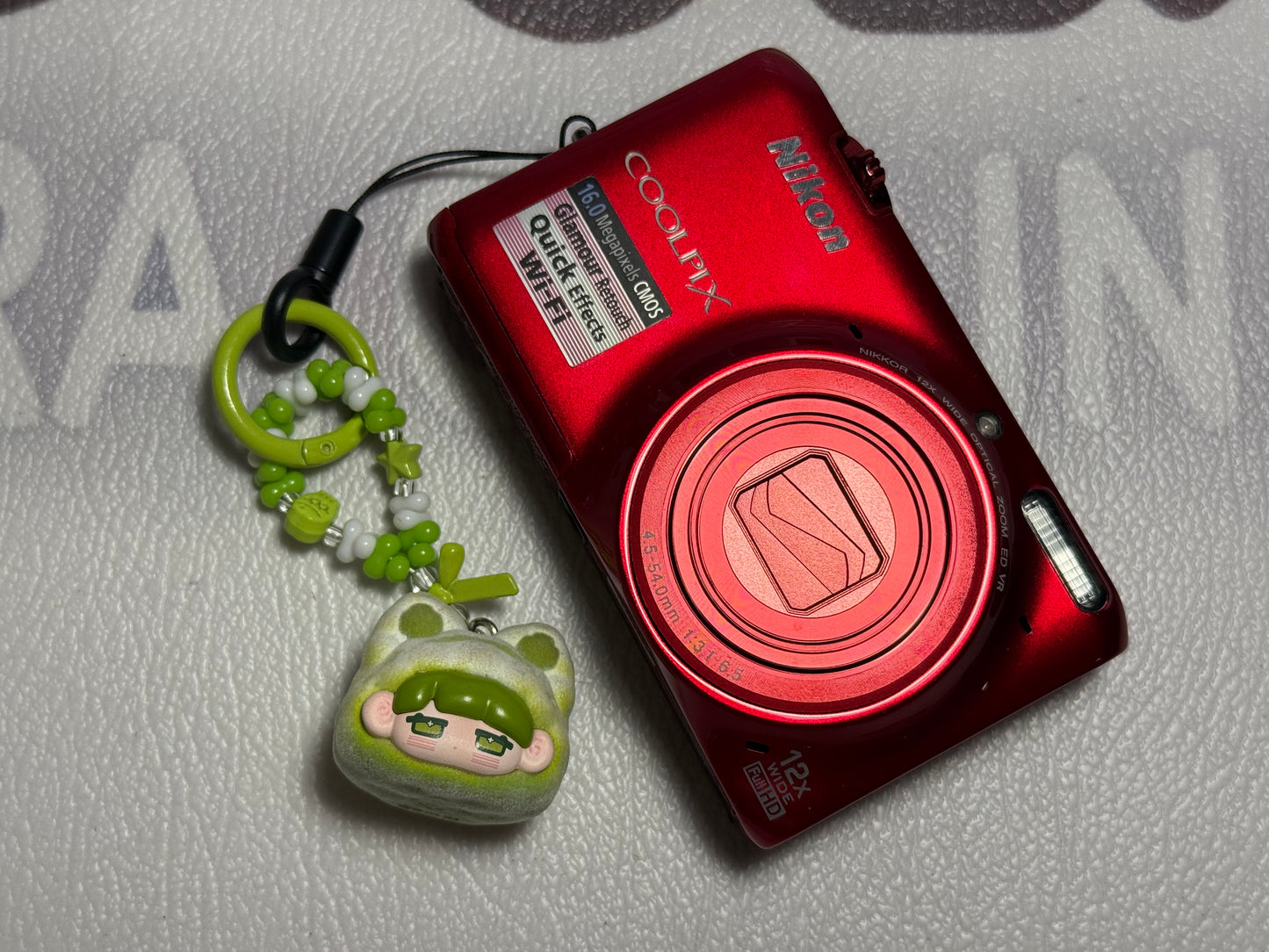 Nikon Coolpix S6500 16MP 12X Zoom Digital Camera Complete Red
