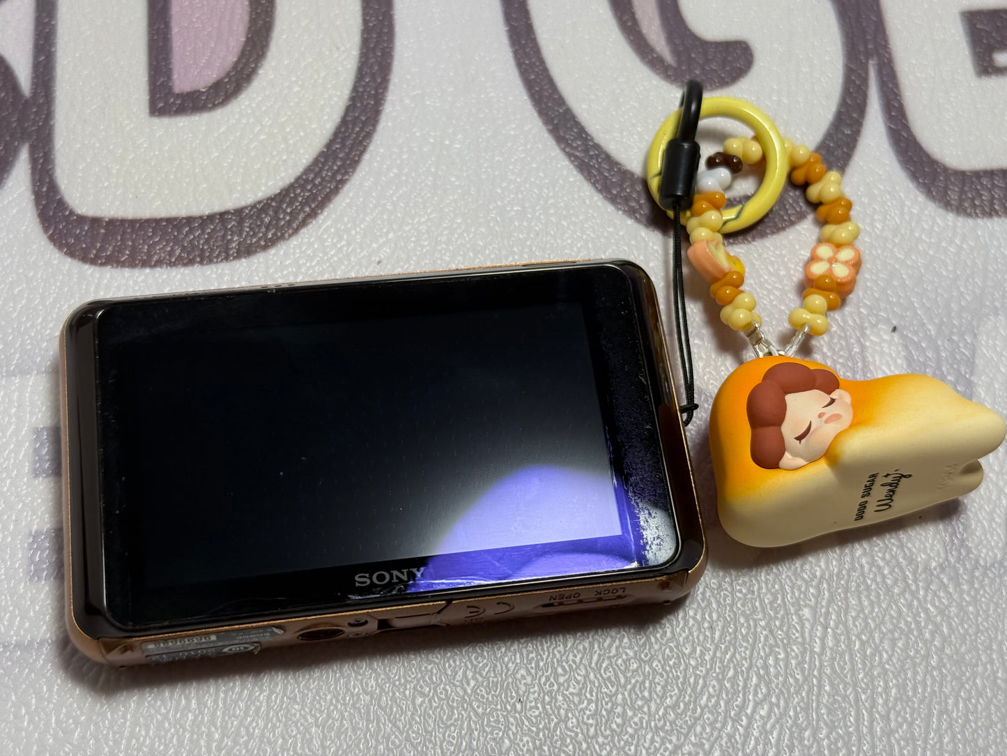 SONY Cyber Shot DSC-T99D 14.1MP Digital Camera
