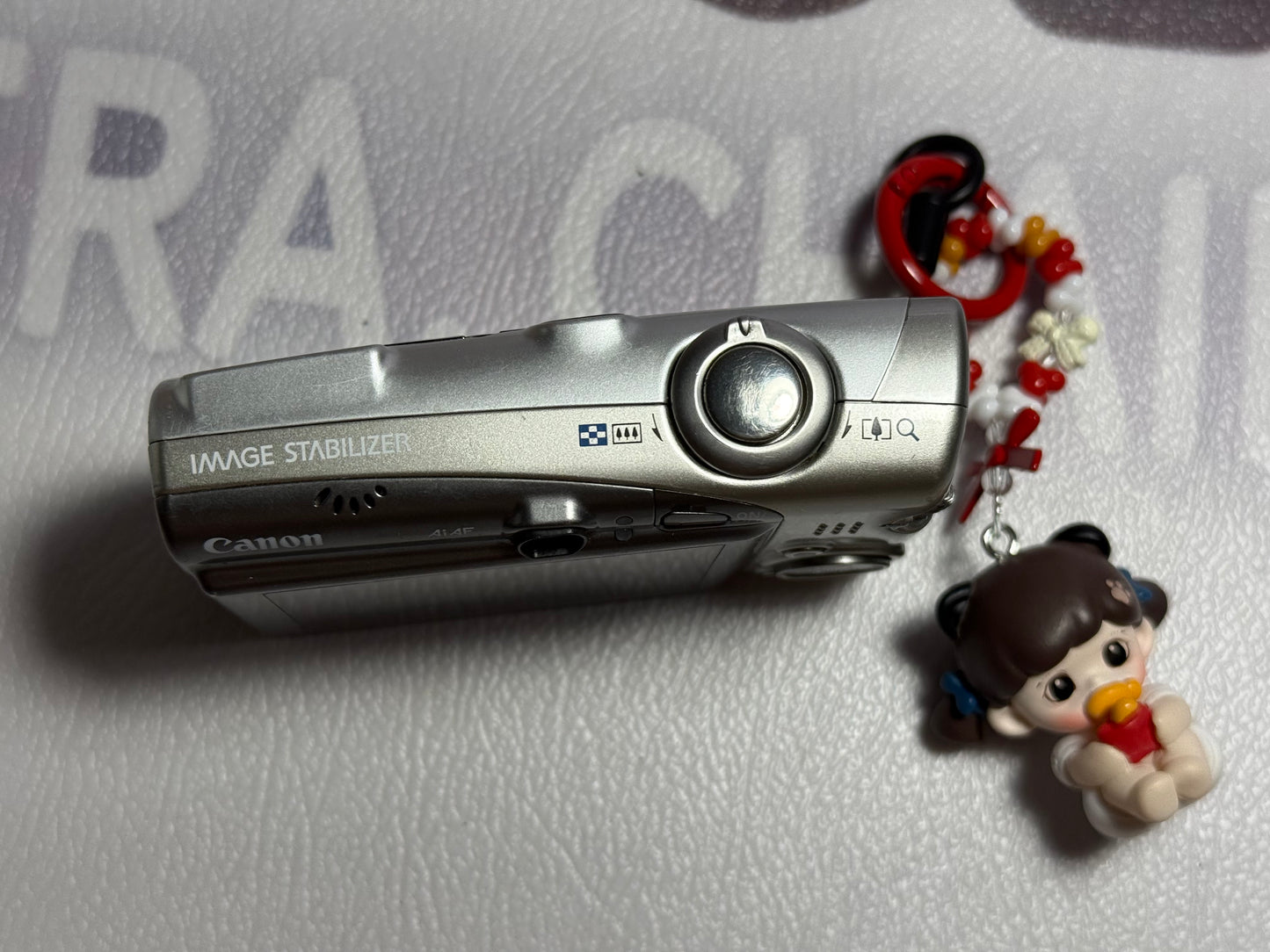 Canon PowerShot SD850 IS （IXUS950） Digital ELPH 8.0MP Compact Camera