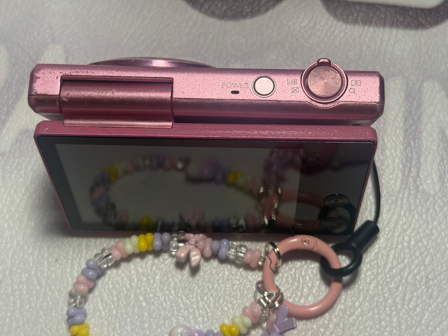 Samsung MV800 Flip-out Touch Screen Vlog Digital Camera 16.2 Megapixel
