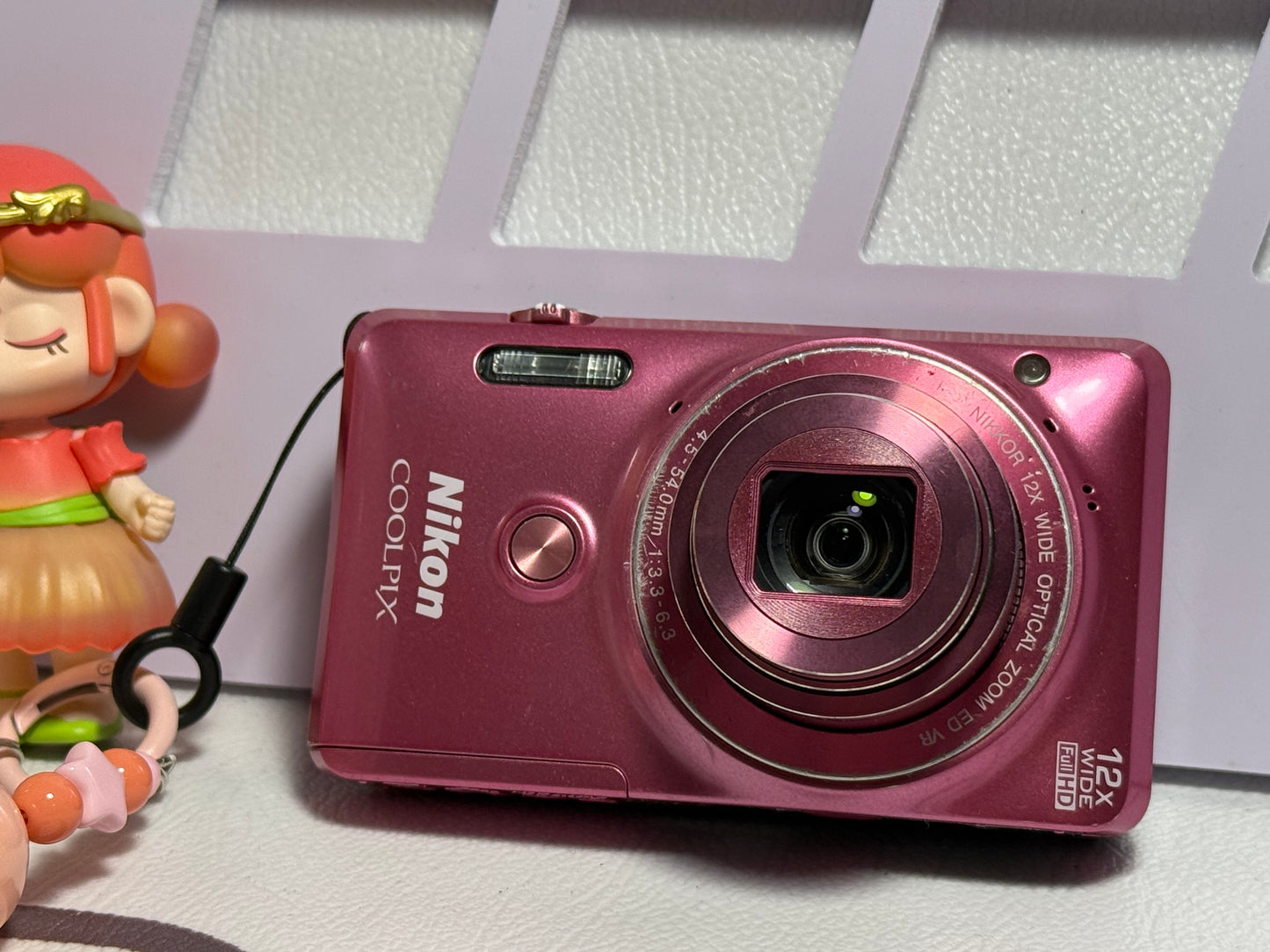 Nikon COOLPIX S6900 16.0MP Digital Camera - Pink