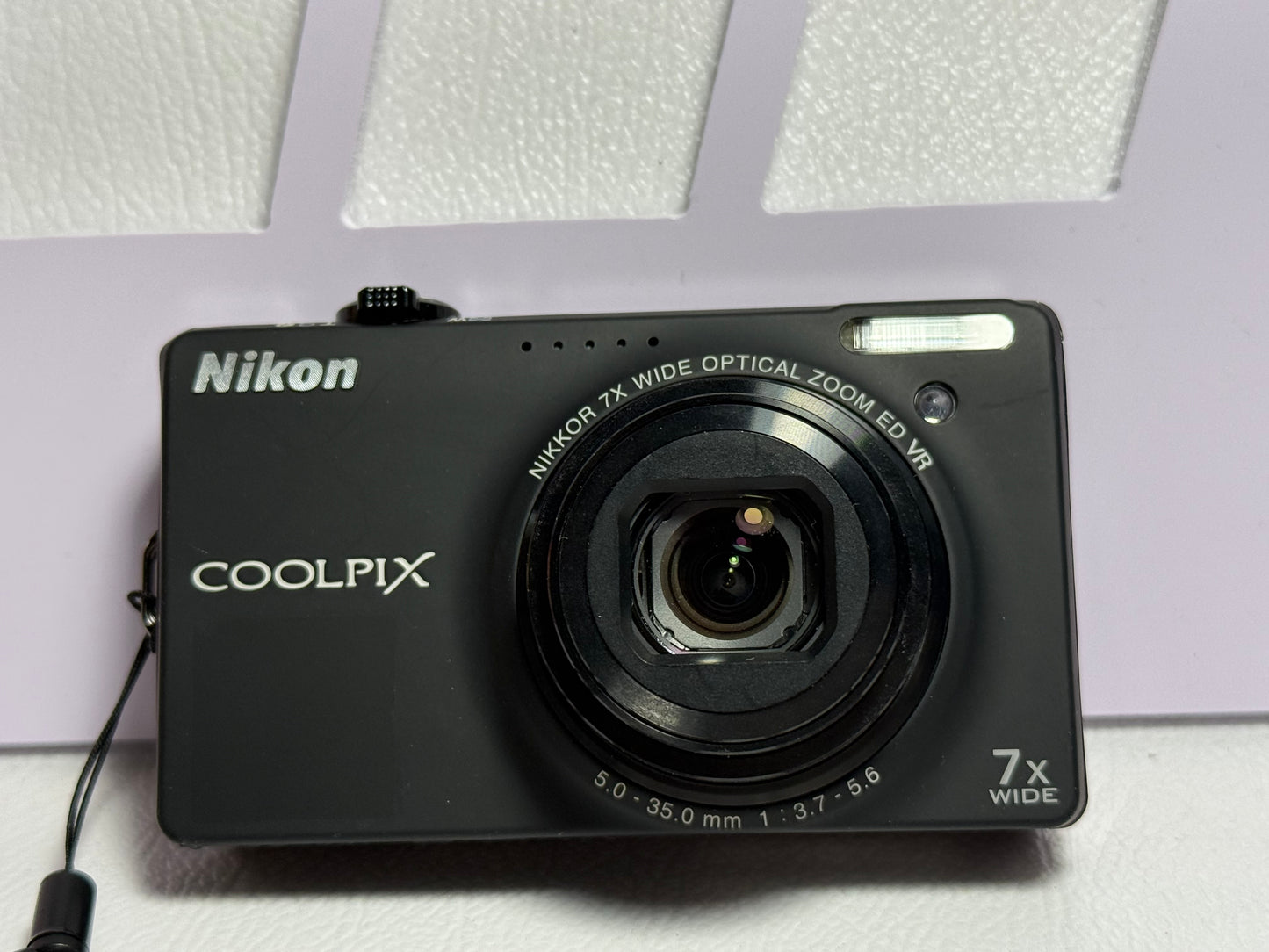 Nikon COOLPIX S6000 14.2MP Compact Digital camera