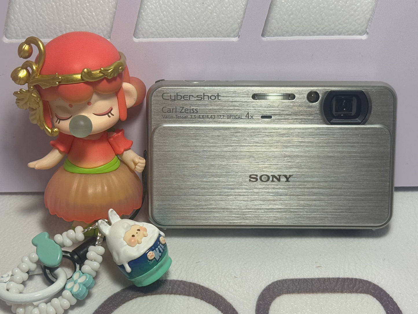 SONY DSC-T99C Digital Camera Cyber Shot