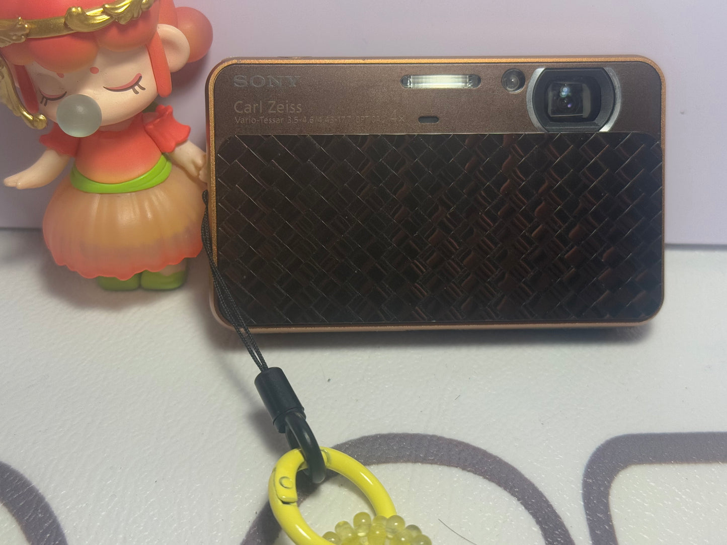 SONY Cyber Shot DSC-T99D 14.1MP Digital Camera
