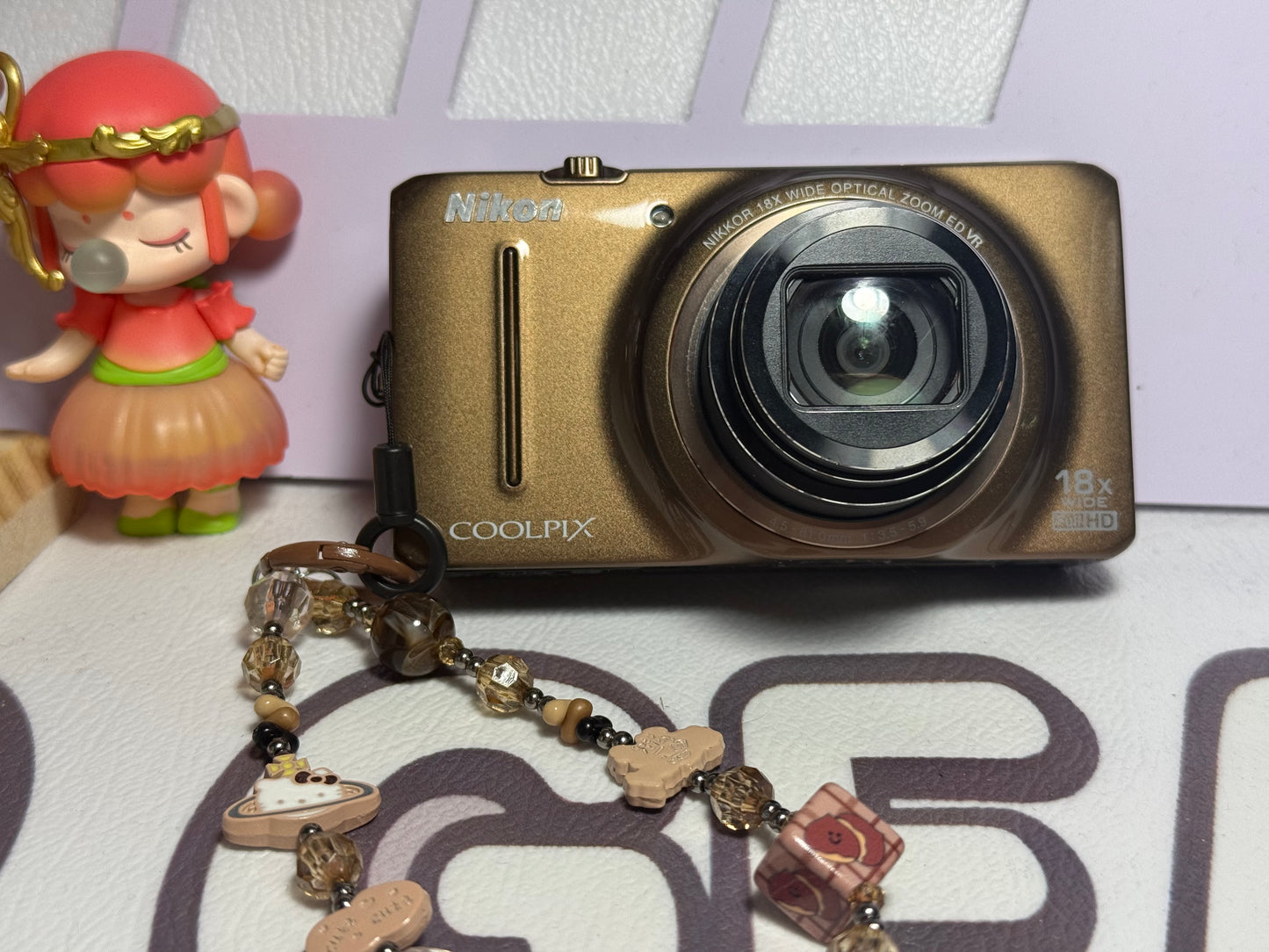 Nikon COOLPIX S9200 12.1MP 18x Optical Zoom Digital Camera