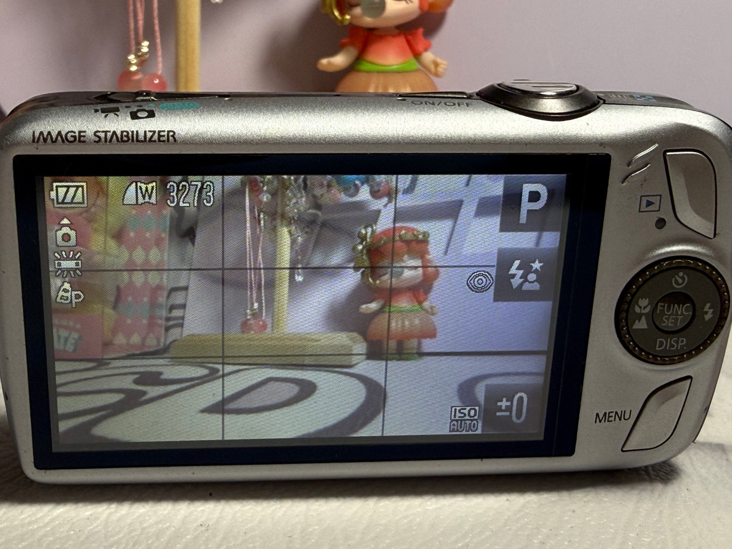 Canon IXY Digital 930 IS （IXUS200）Sliver 12.1 MP Digital Camera