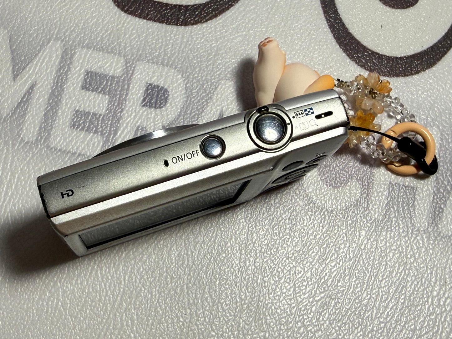 Canon PowerShot ELPH 180 20 MP 8x Zoom Digital Camera Silver