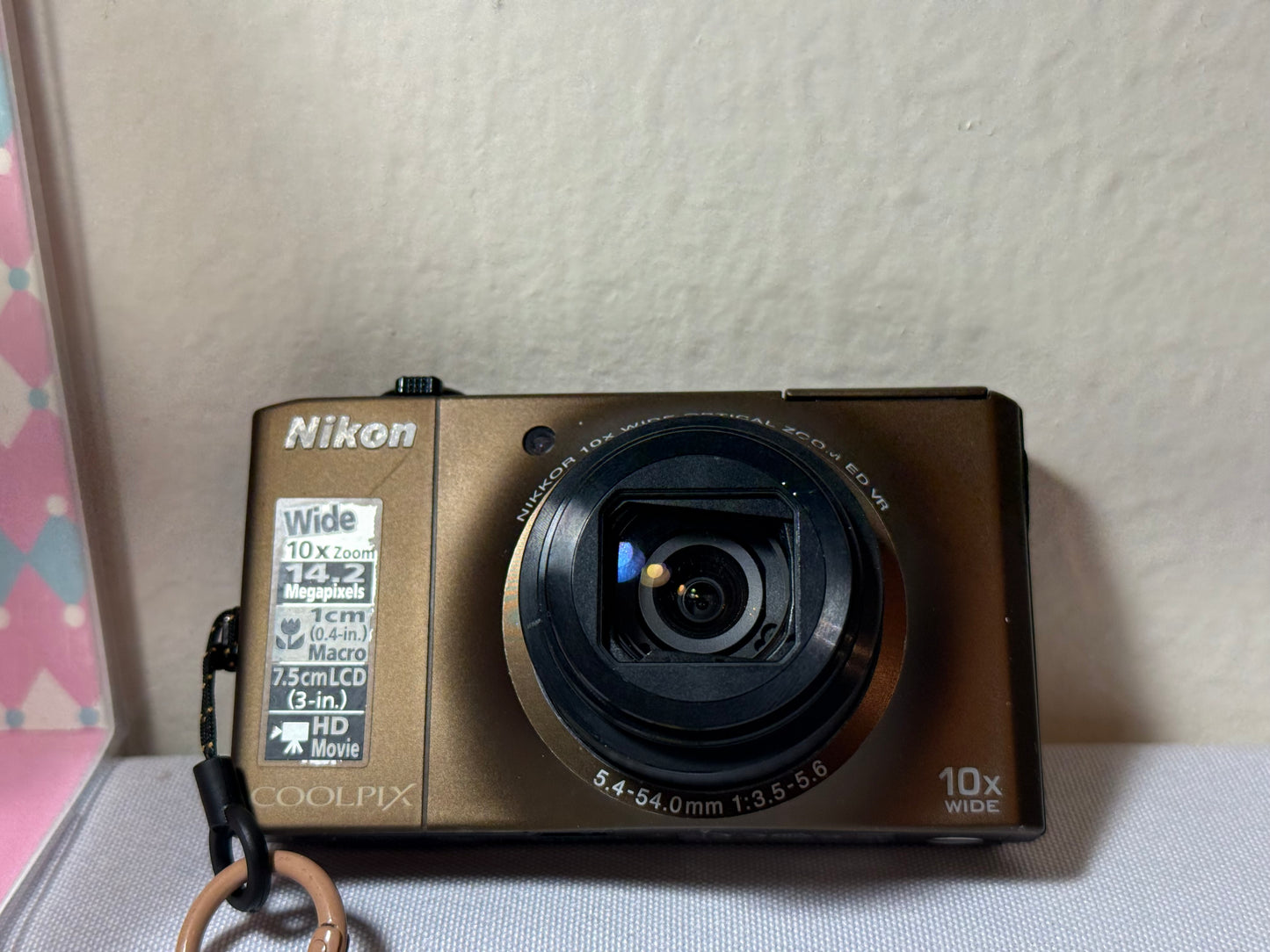 Nikon COOLPIX S8000 Digital Camera 14.2 MP 10x Optical Zoom
