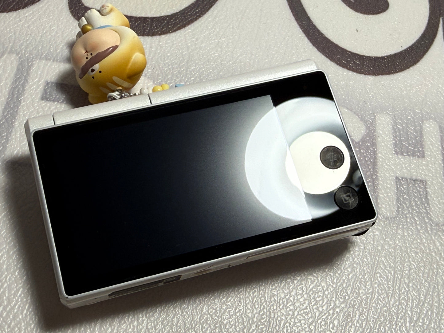 Samsung MV800 Flip-out 5x Zoom 16 Megapixels Touch English