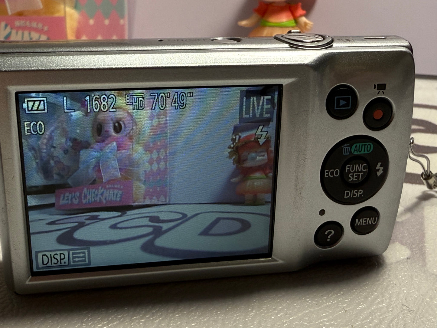 Canon PowerShot ELPH 135（IXUS145)