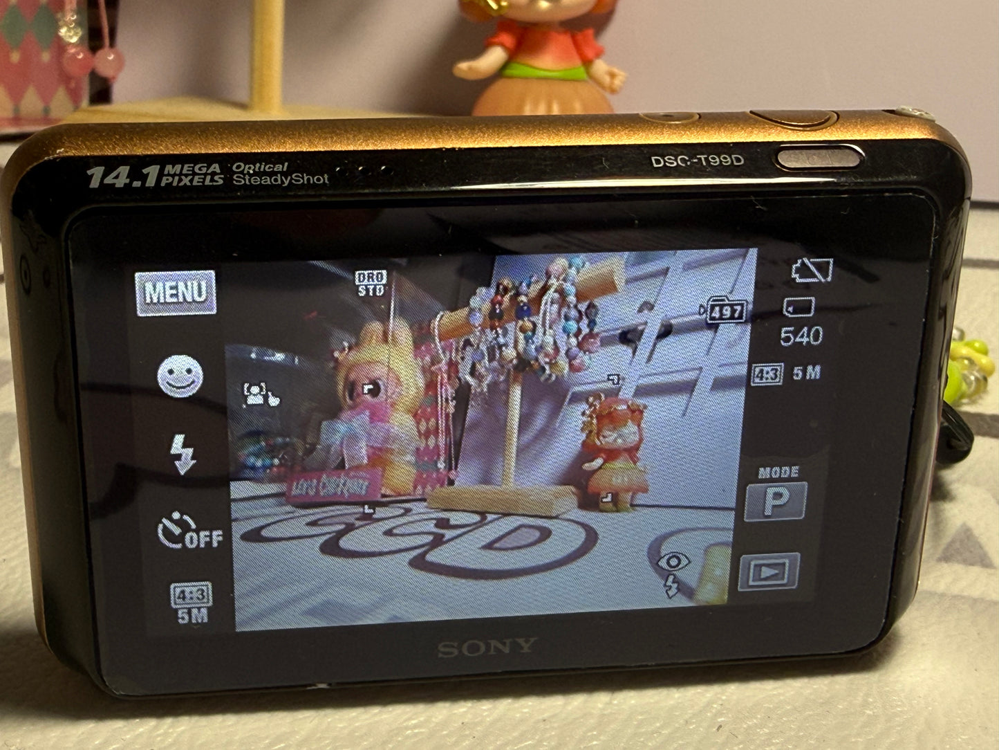 SONY Cyber Shot DSC-T99D 14.1MP Digital Camera