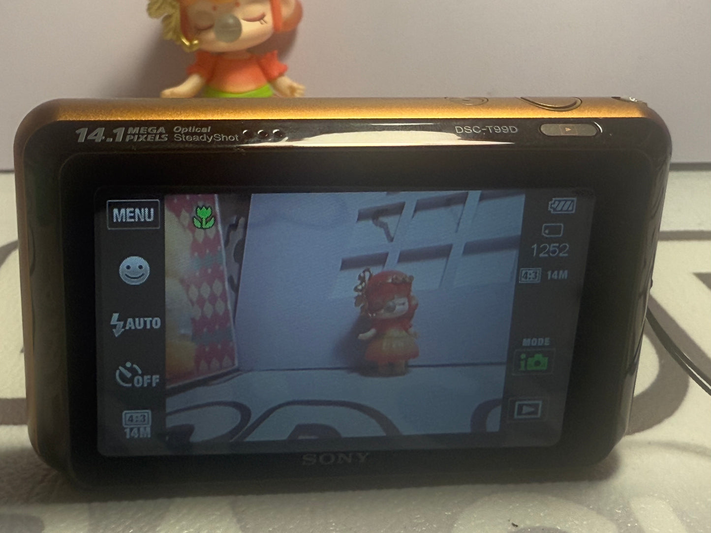 SONY Cyber Shot DSC-T99D 14.1MP Digital Camera