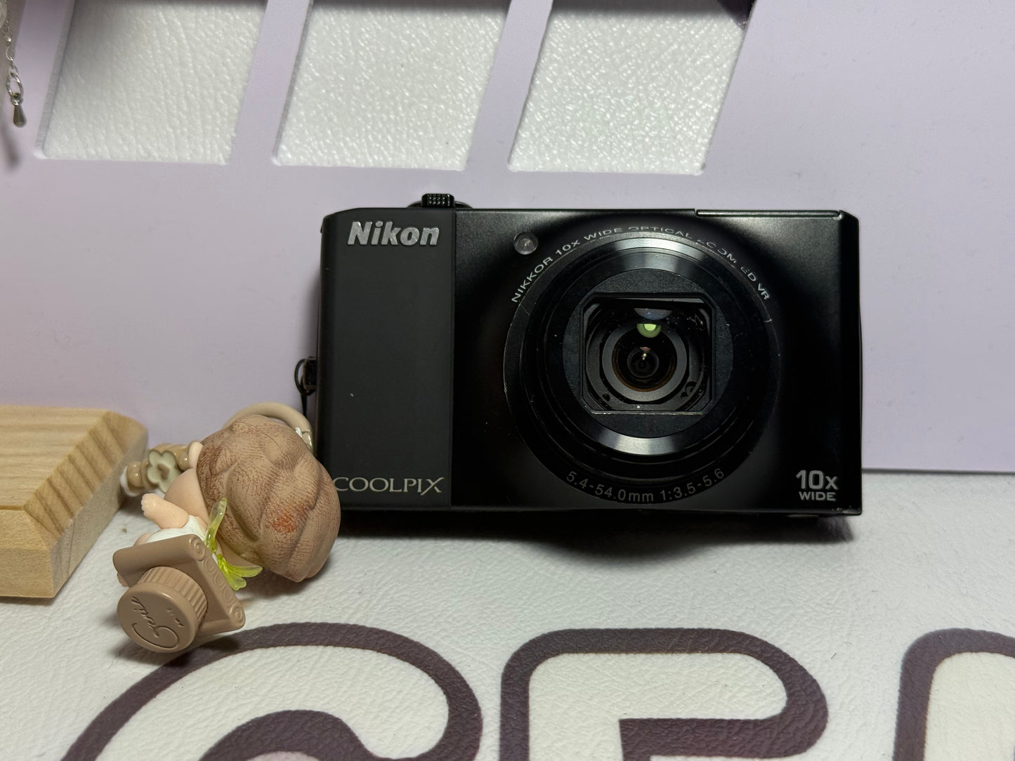 Nikon COOLPIX S8000 black Digital Camera 14.2 MP 10x Optical Zoom