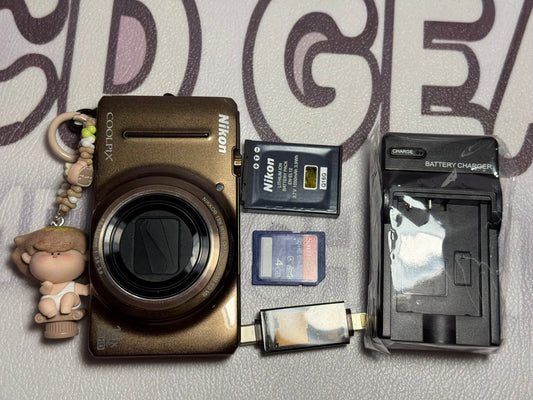 Nikon COOLPIX S9200 12.1MP 18x Optical Zoom Digital Camera