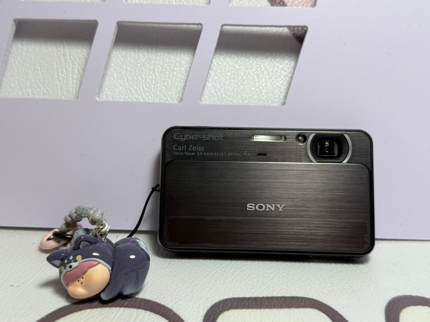 SONY Cyber Shot DSC-T99C 14.1MP Digital Camera