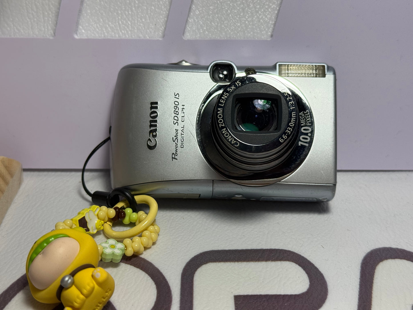 Canon PowerShot Digital SD890 IS （IXUS970IS） IS Camera