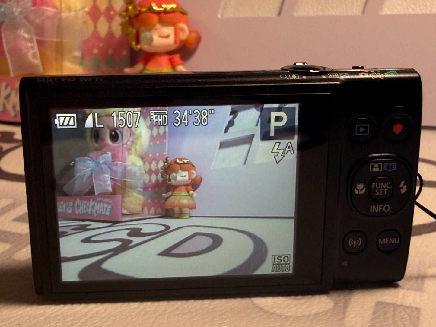 Canon PowerShot Digital ELPH 360 HS（IXY650） IS Camera