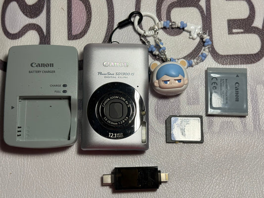 Canon PowerShot Digital SD1300 IS （IXUS 105） IS Camera