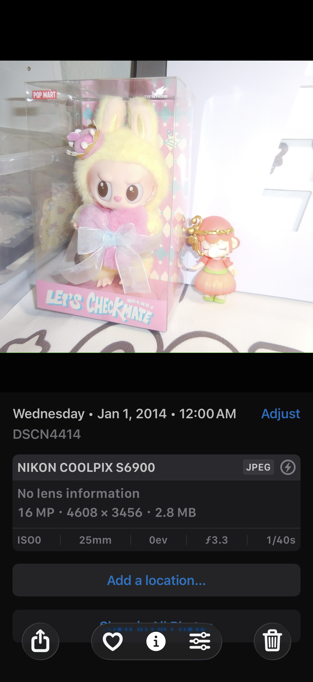 Nikon COOLPIX S6900 16.0MP Digital Camera - White