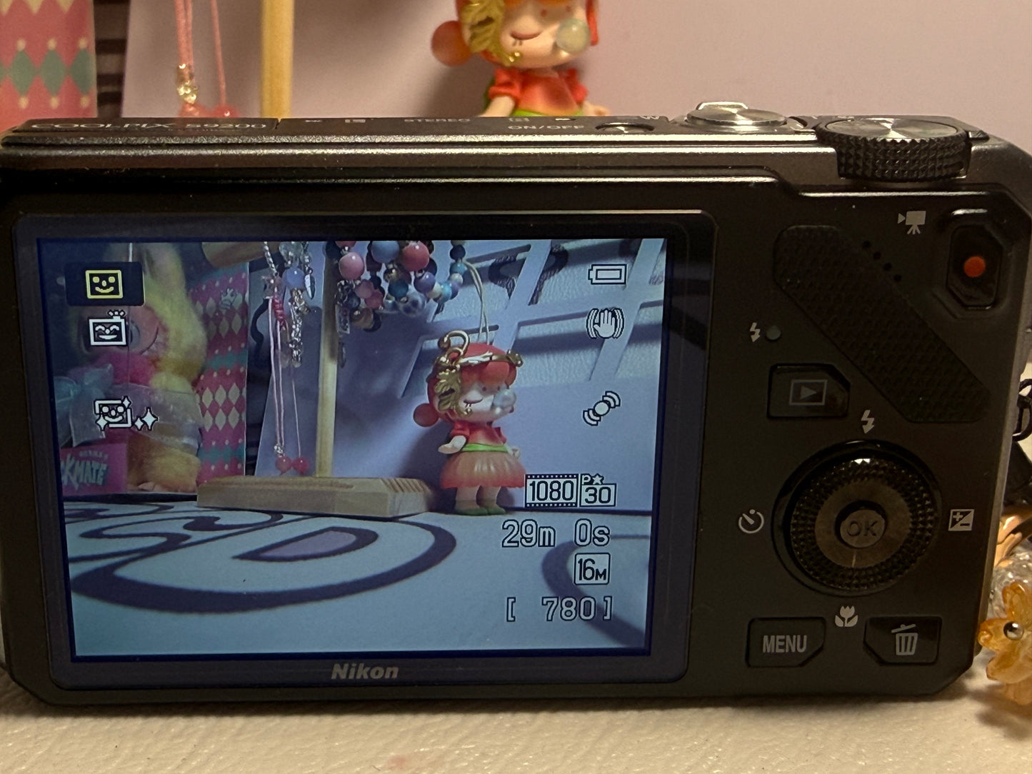 Nikon COOLPIX S9200 12.1MP 18x Optical Zoom Digital Camera