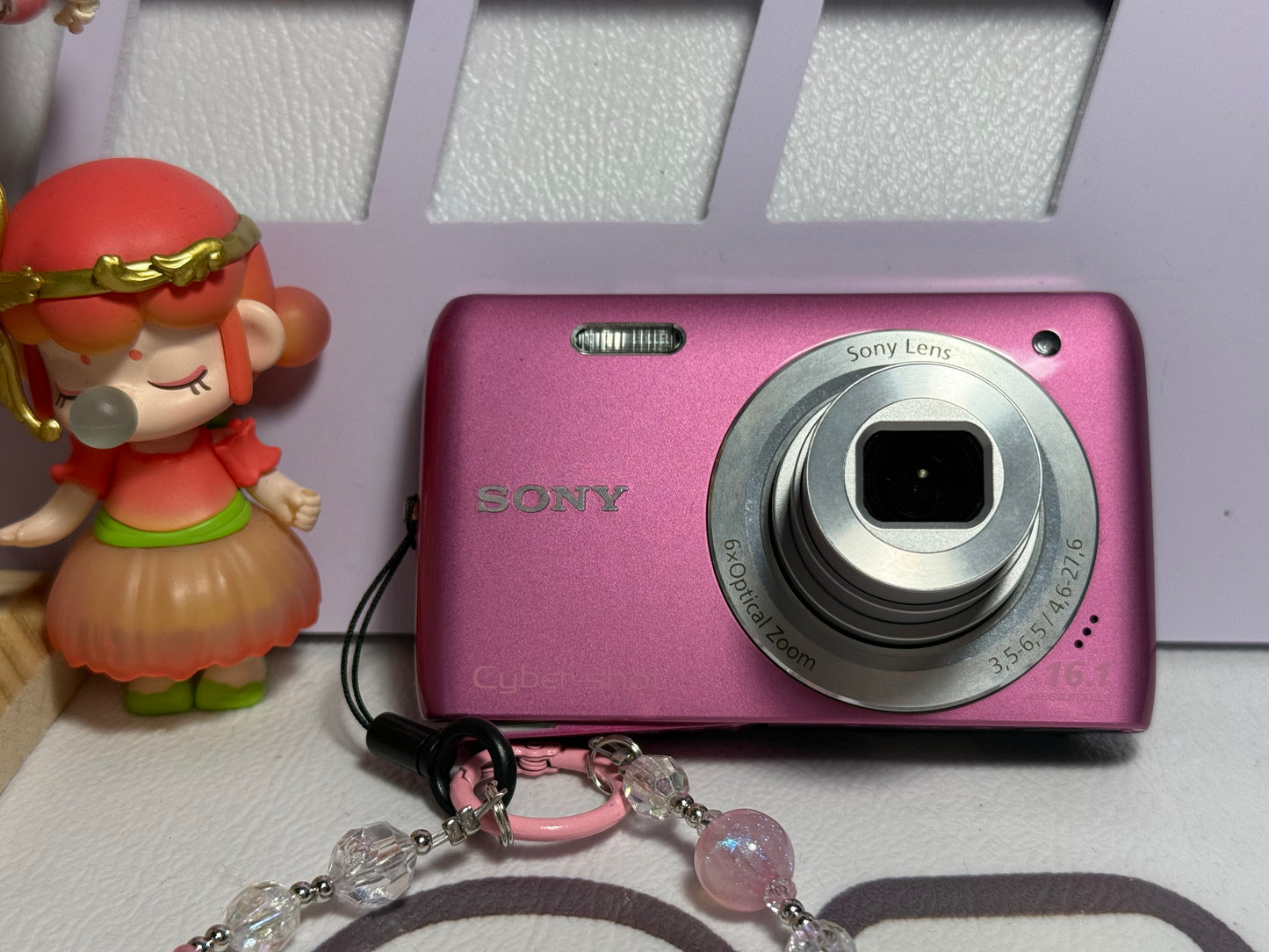 Sony Cyber Shot DSC-W670 16.1MP Digital Camera Built-in Flash - PINK