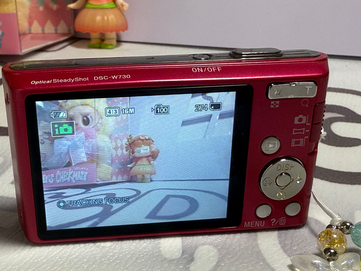 Sony Cyber-shot DSC-W730 Pink Digital Camera 16.1 MP 8x Optical Zoom