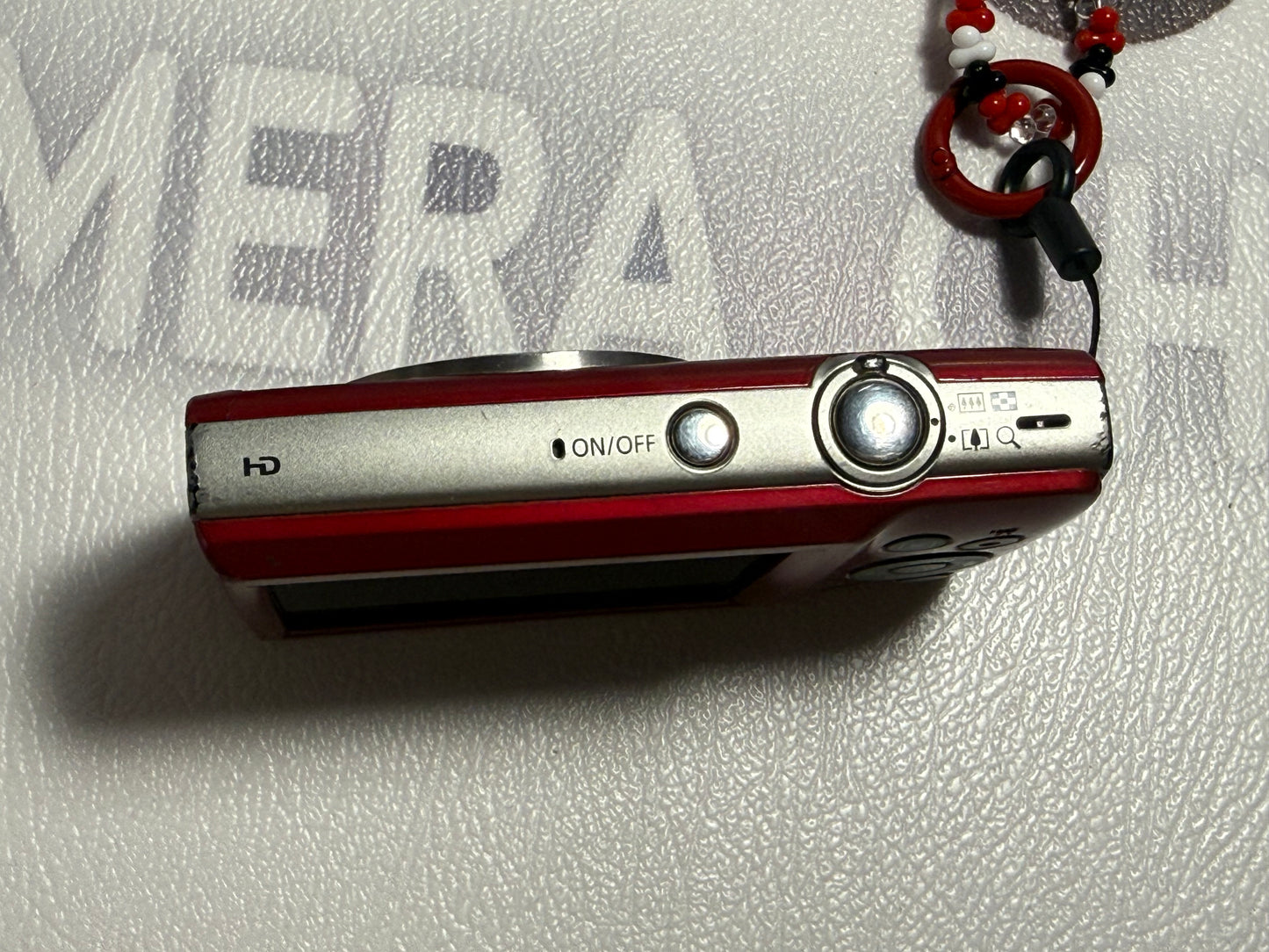 Canon PowerShot ELPH 180 20 MP 8x Zoom Digital Camera Red