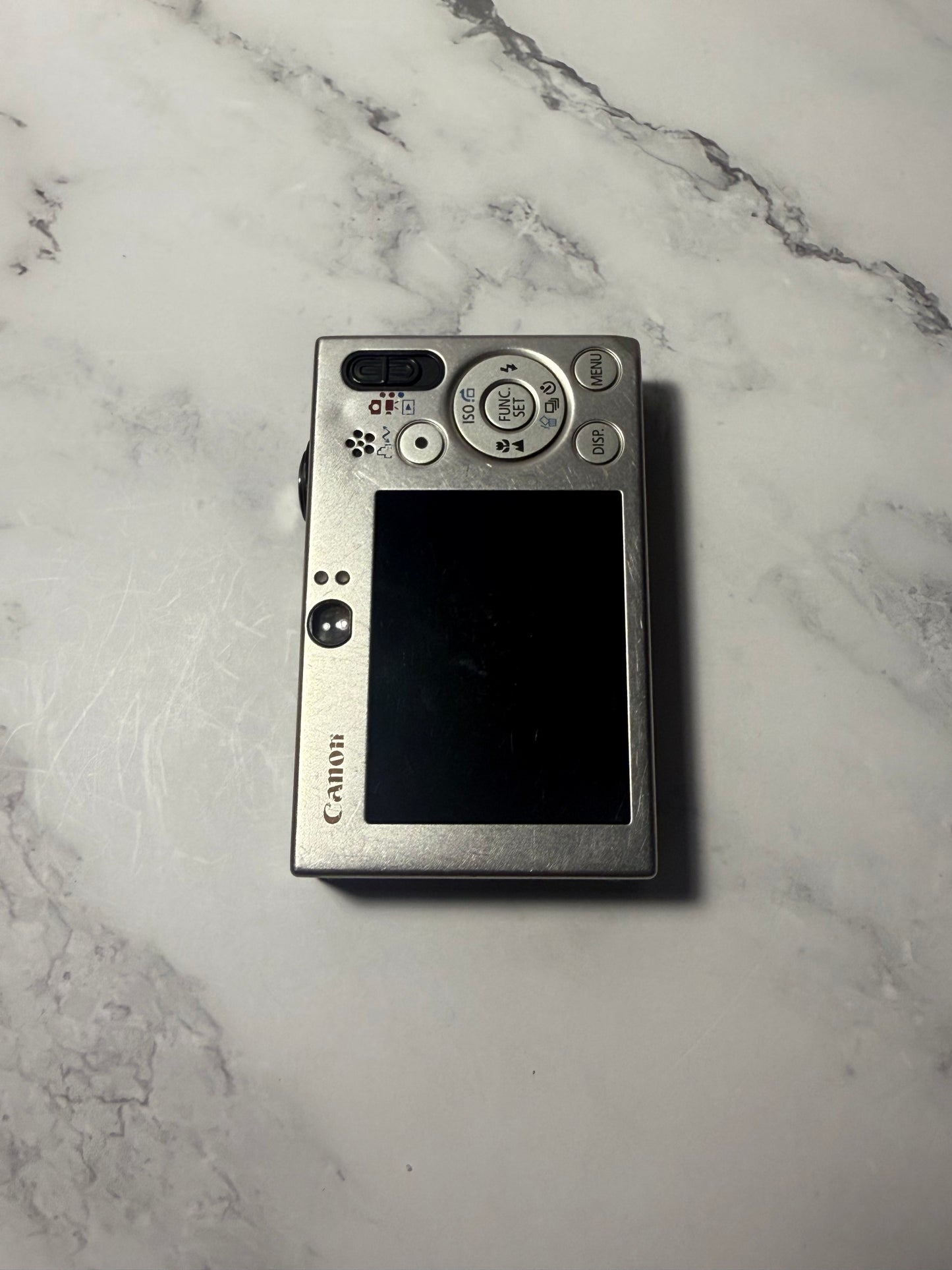 Canon PowerShot Digital SD1000 IS （IXUS 70） IS Camera