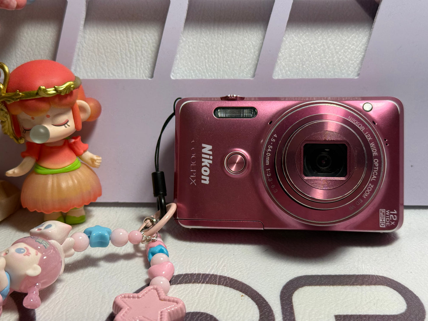 Nikon COOLPIX S6900 16.0MP Digital Camera - Pink