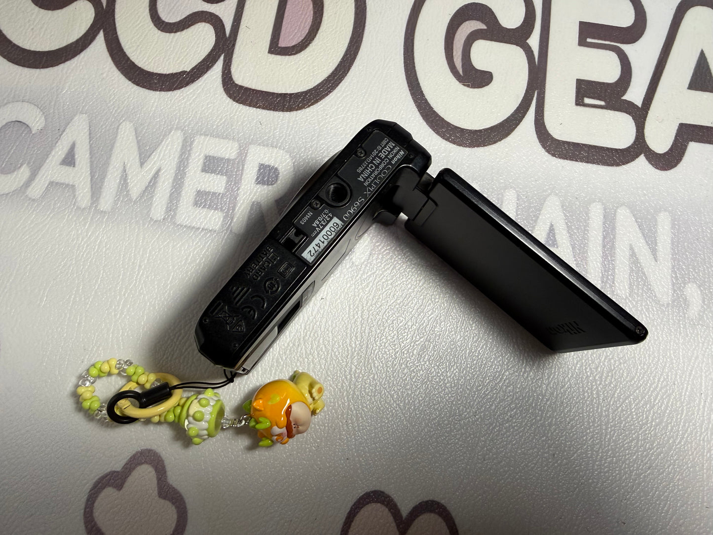 Nikon COOLPIX S6900 16.0MP Digital Camera - Black