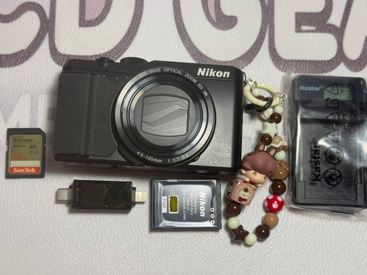 Nikon CoolPix S9900 Compact Digital Camera 16MP Full HD 30x Zoom Kit