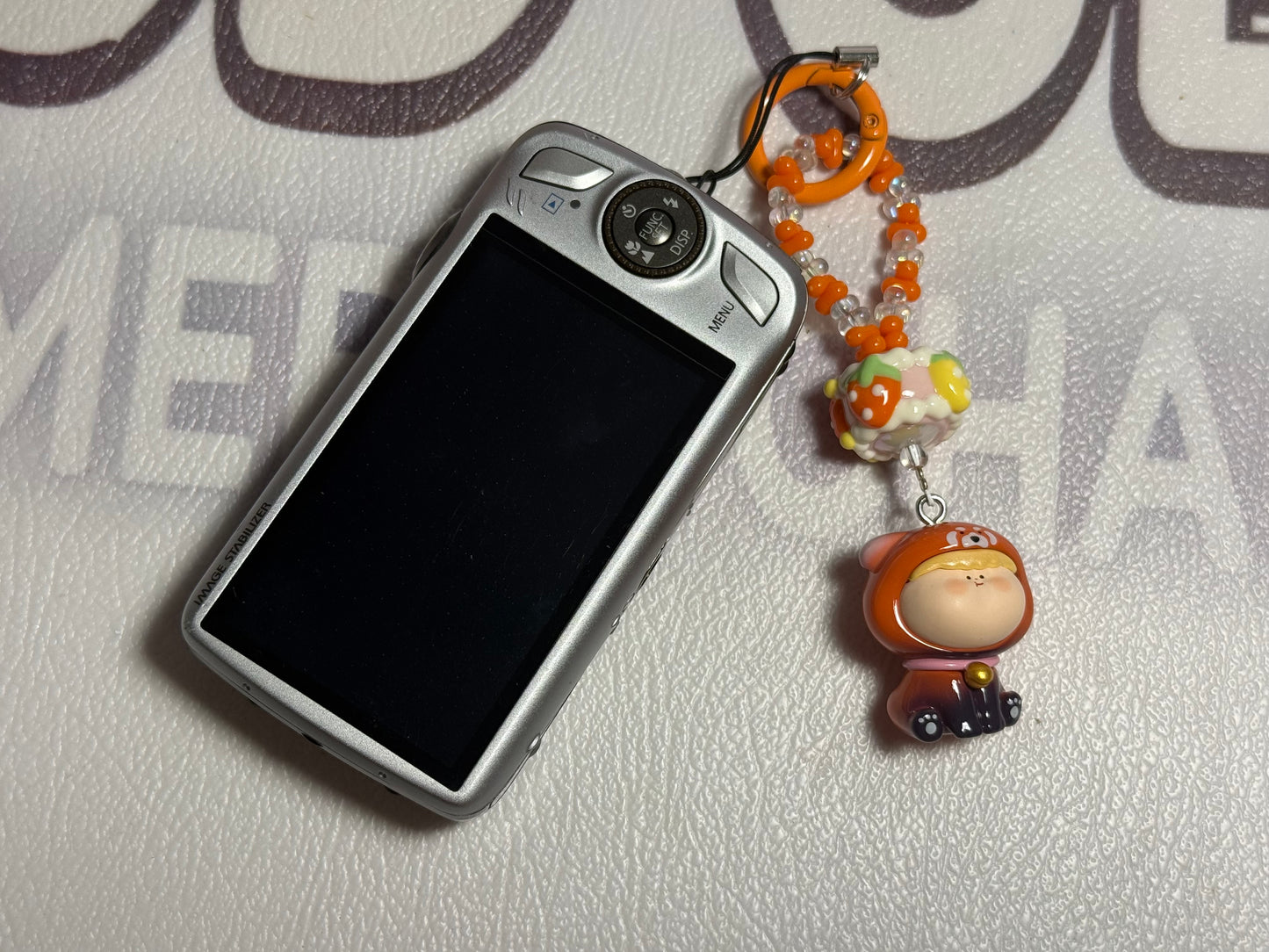 Canon IXY Digital 930 IS （IXUS200）Sliver 12.1 MP Digital Camera