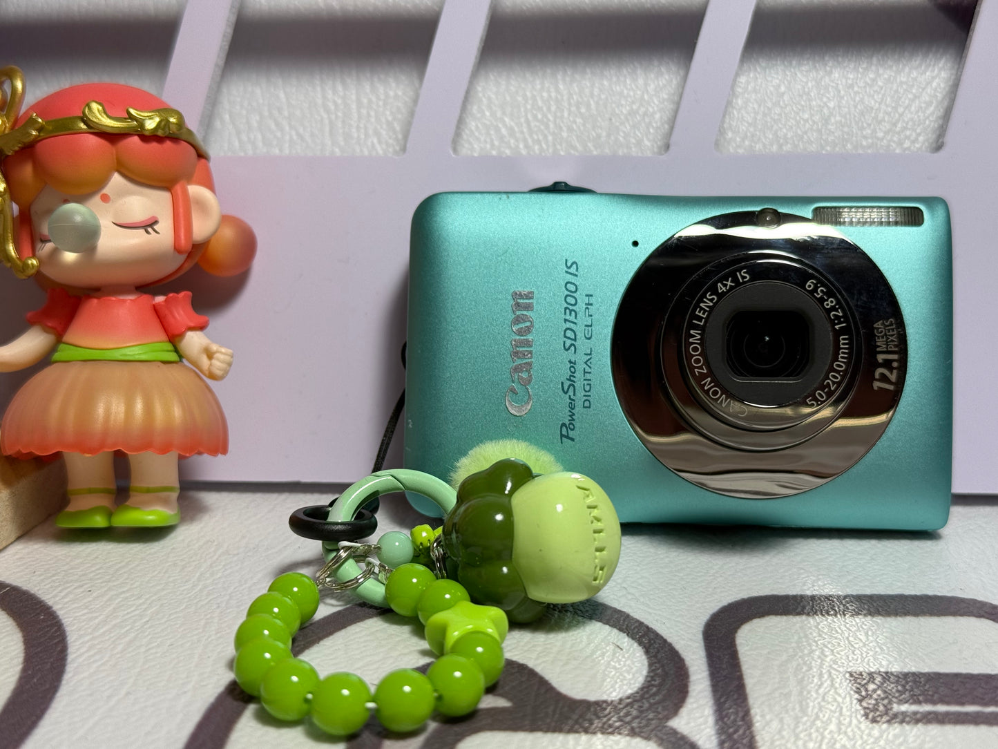 Canon PowerShot Digital SD1300 IS （IXUS 105） IS Camera