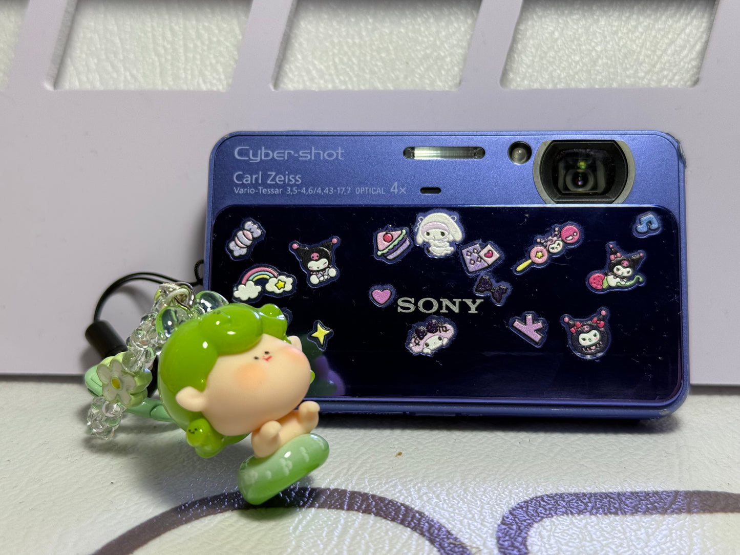SONY DSC-T110 Digital Camera Cyber Shot （Iris Purple ）