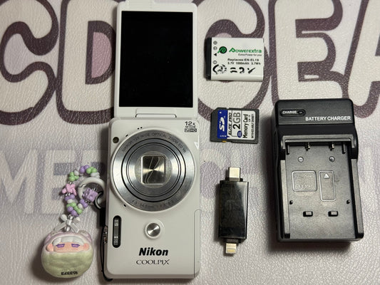 Nikon COOLPIX S6900 16.0MP Digital Camera - White