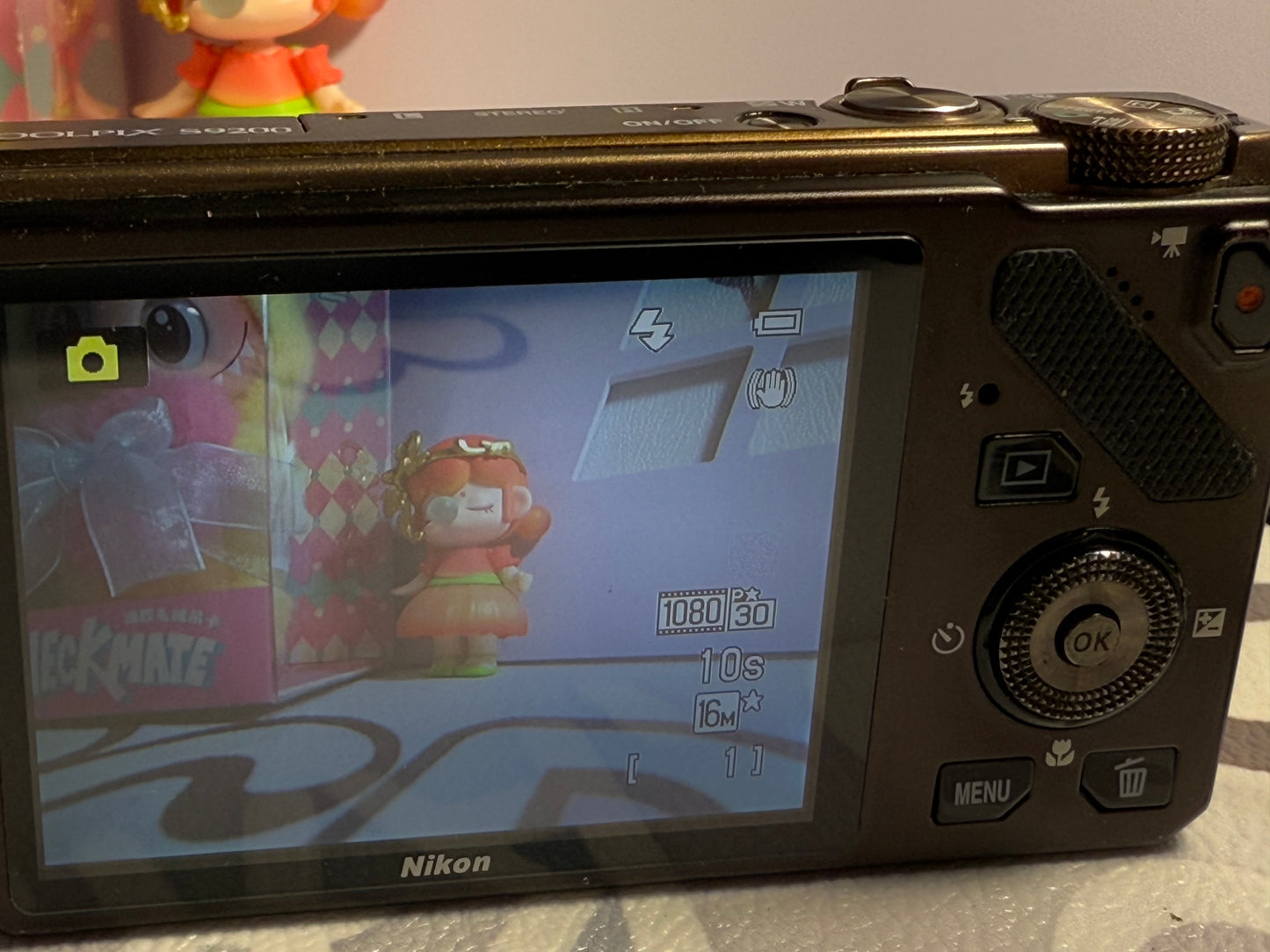 Nikon COOLPIX S9200 12.1MP 18x Optical Zoom Digital Camera