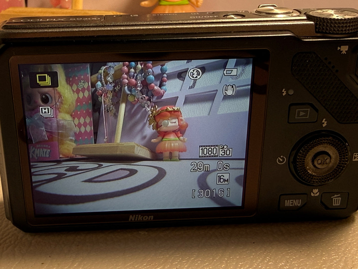 Nikon COOLPIX S9200 12.1MP 18x Optical Zoom Digital Camera