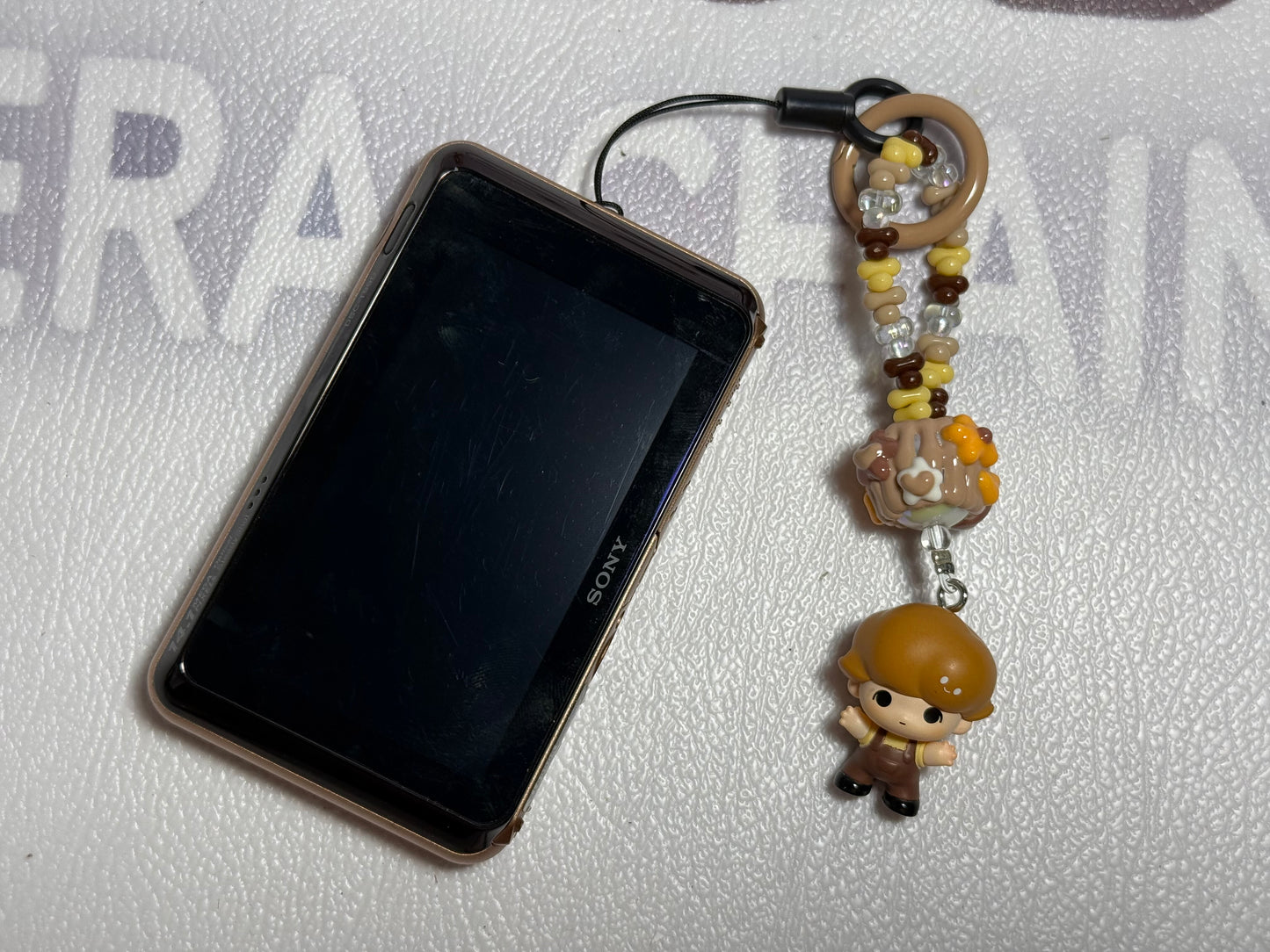 SONY Cyber Shot DSC-T99D 14.1MP Digital Camera