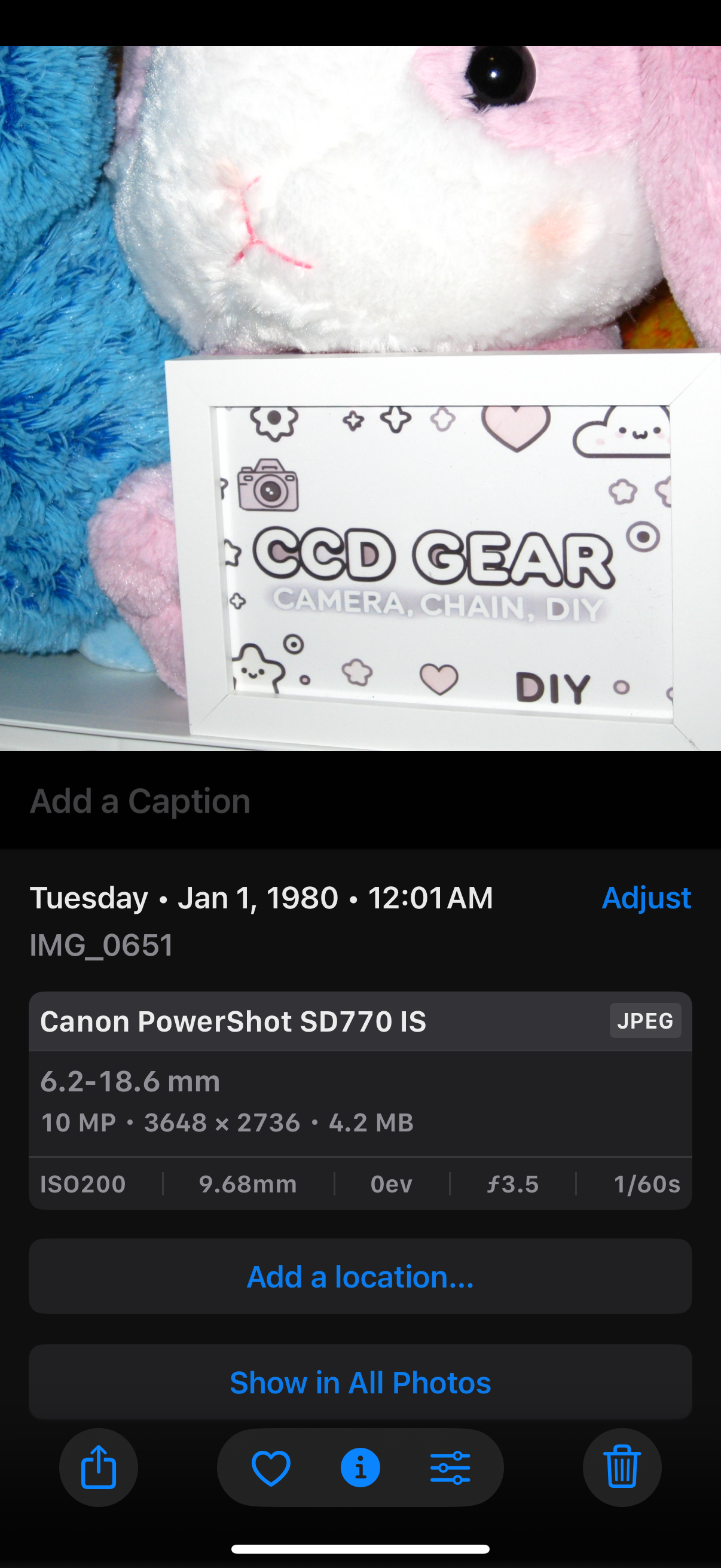 Canon PowerShot SD770 IS （IXUS85）10MP Digital Camera - Silver