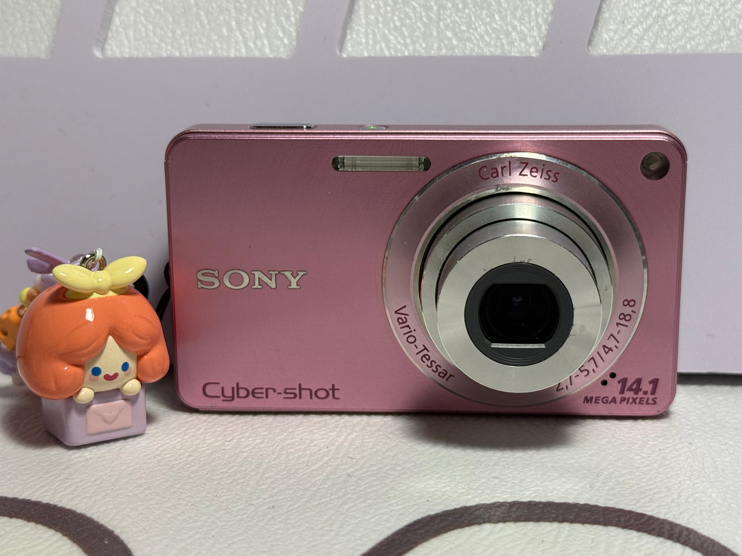 SONY Cyber-Shot DSC-W350 Digital Camera 4x Optical Zoom 14.1MP Pink