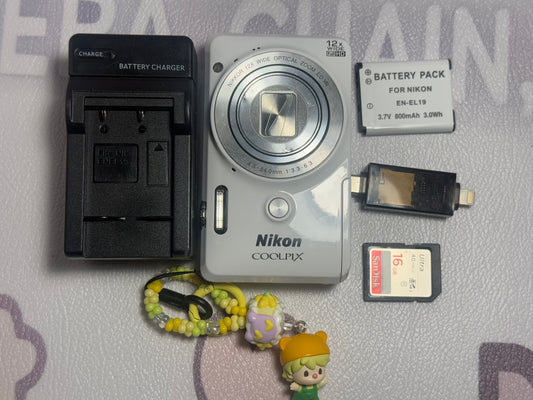 Nikon COOLPIX S6900 16.0MP Digital Camera - White