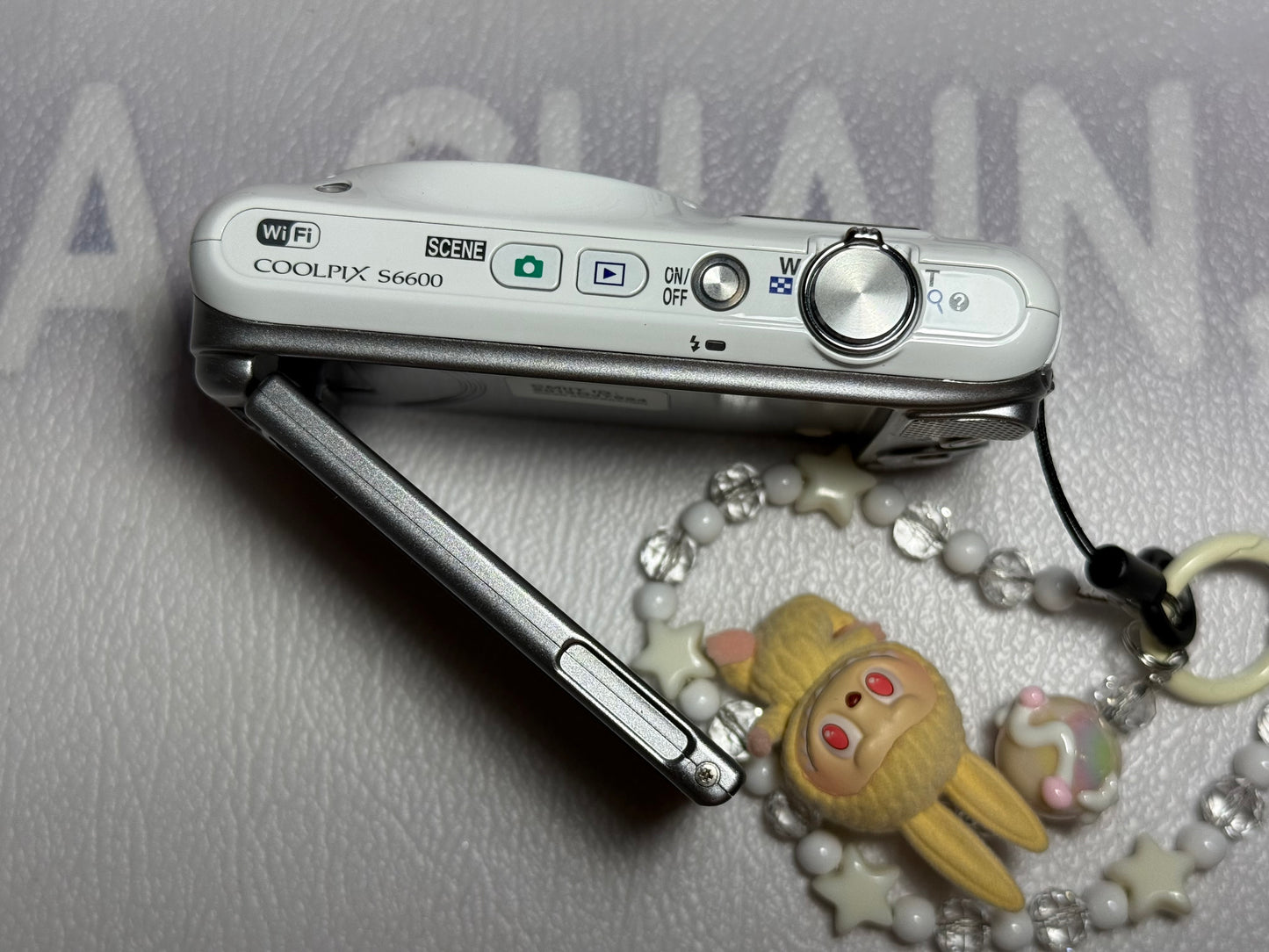 Nikon COOLPIX S6600 White 16.0MP Digital Camera