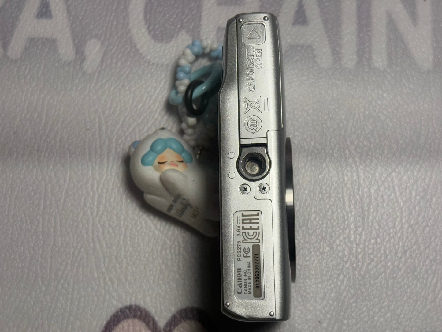 Canon PowerShot ELPH 180 20 MP 8x Zoom Digital Camera Silver