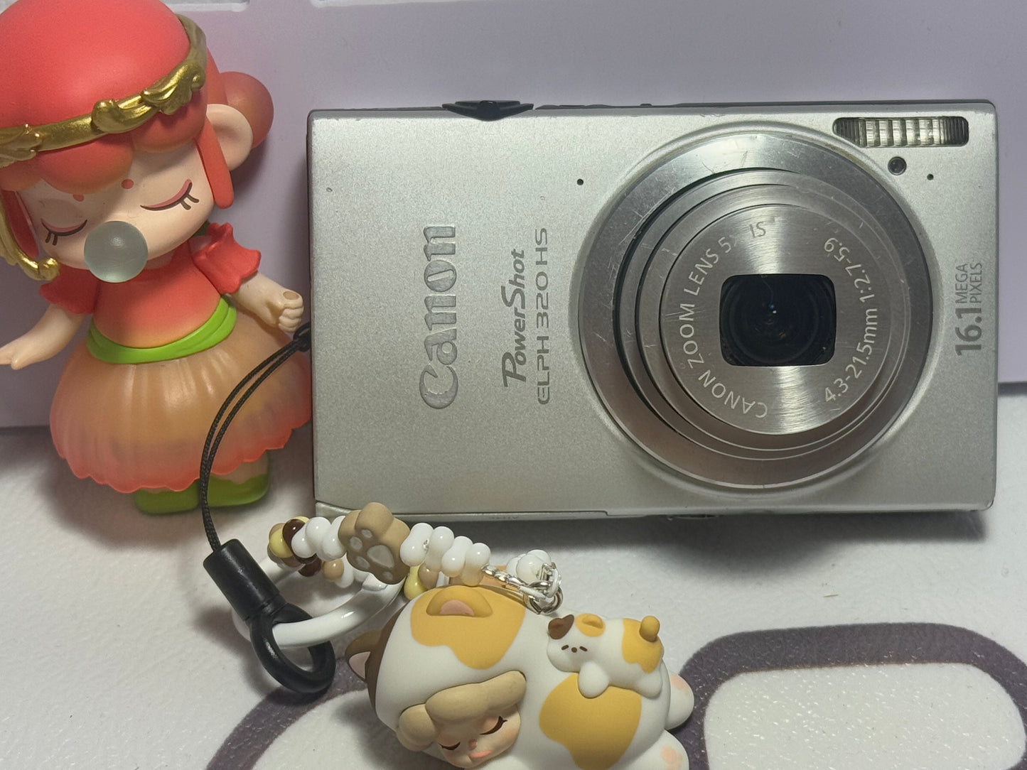 Canon PowerShot Digital ELPH 320 HS（IXUS240） IS Camera