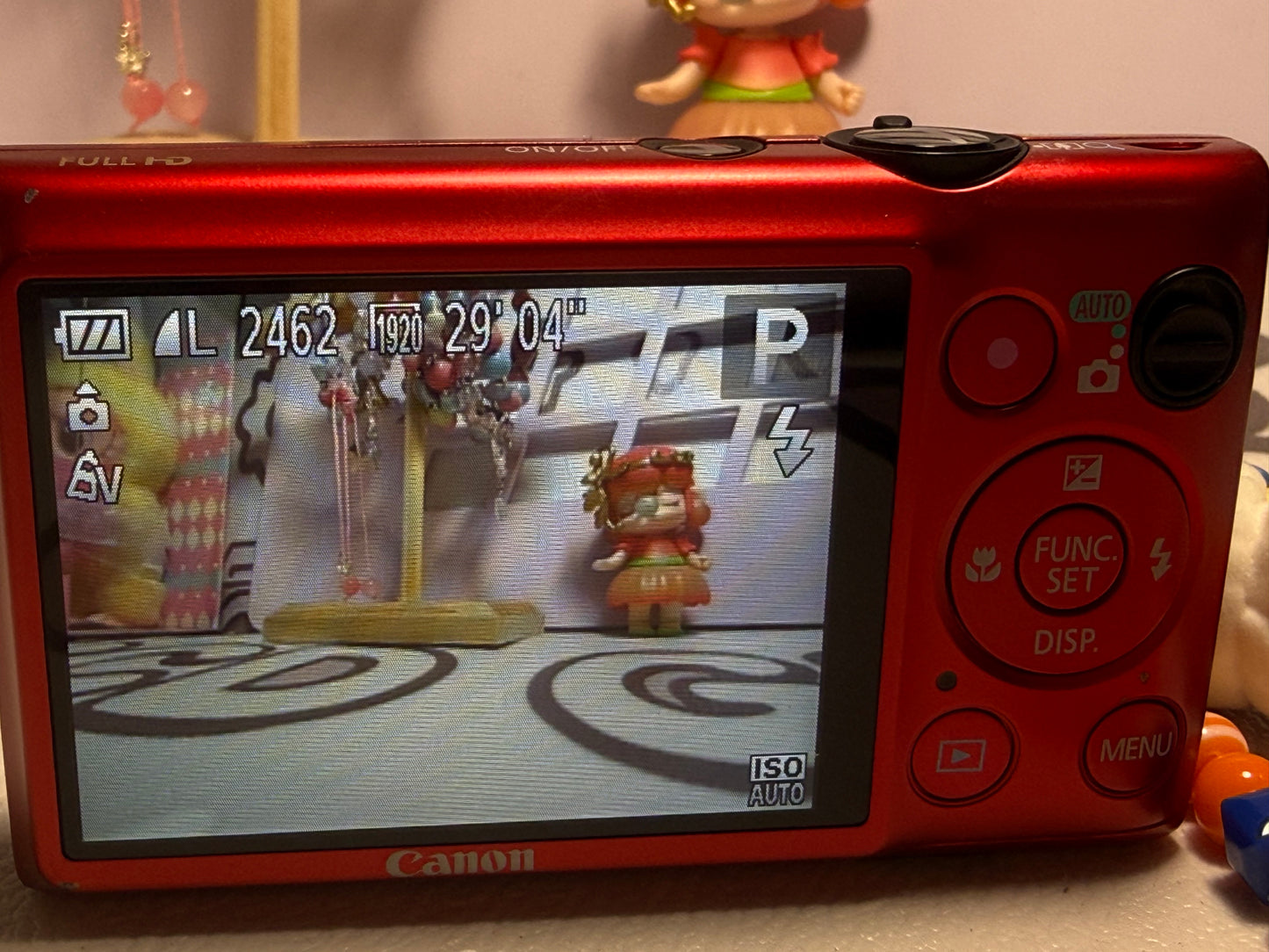 Canon PowerShot ELPH 300 HS / IXUS 220 HS 12.1MP Digital Camera - RED