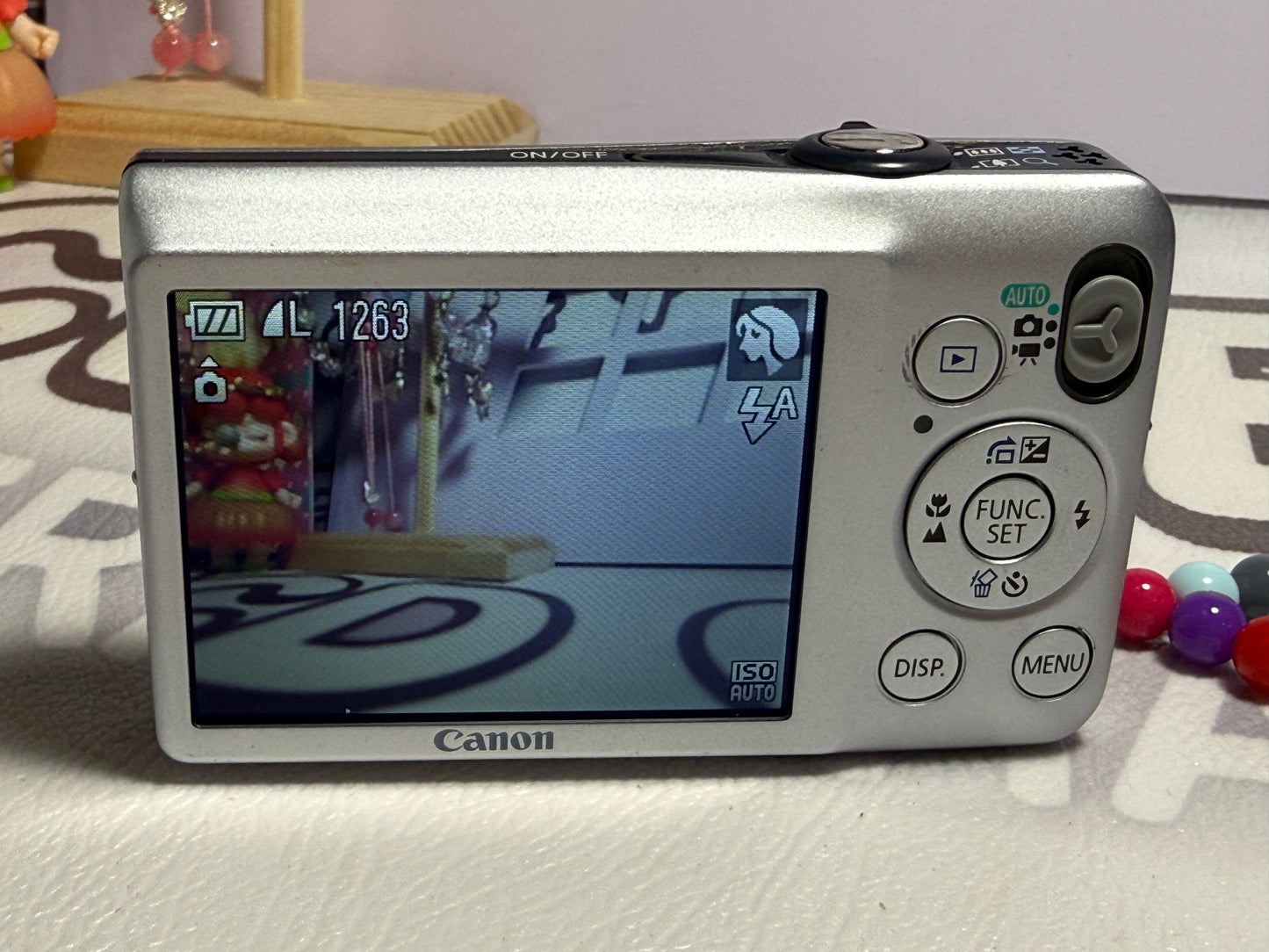 Canon PowerShot Digital SD1300 IS （IXUS 105） IS Camera