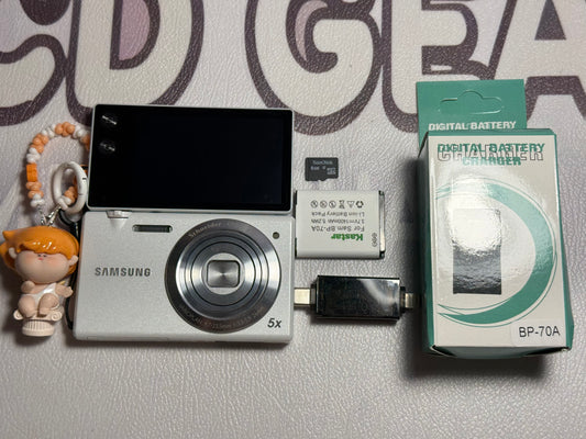 Samsung MV800 Flip-out 5x Zoom 16 Megapixels Touch English